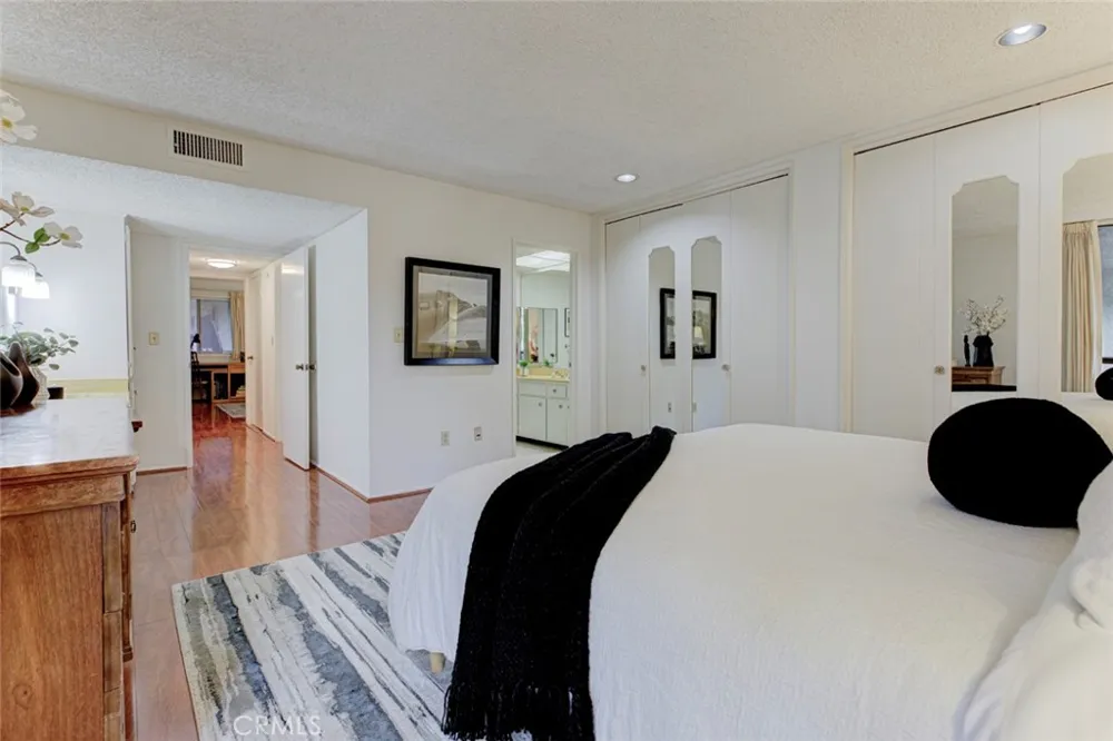 125 W Mountain Street #102 Glendale, CA 91202