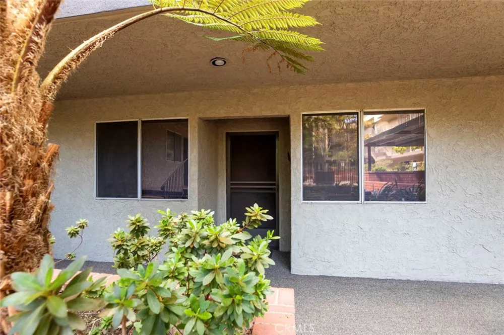125 W Mountain Street #102 Glendale, CA 91202
