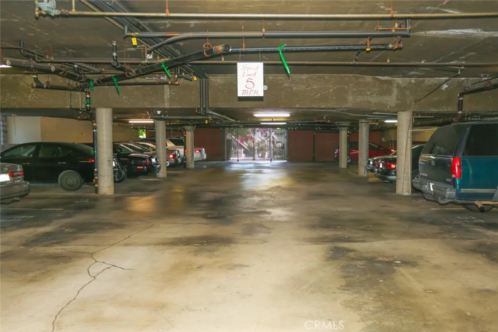 125 W Mountain Street #102 Glendale, CA 91202