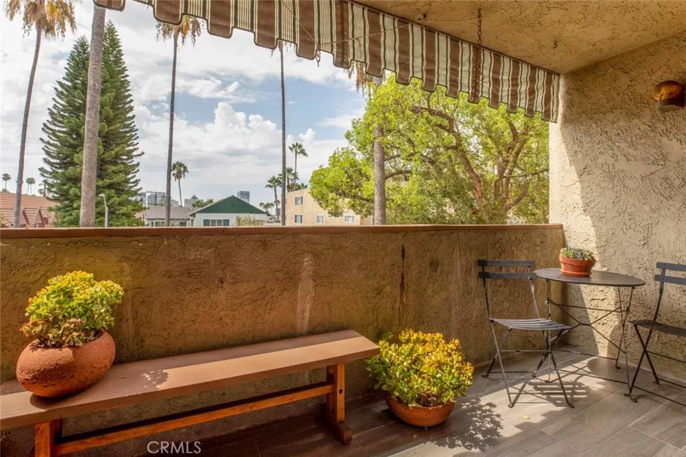 125 W Mountain Street #102 Glendale, CA 91202