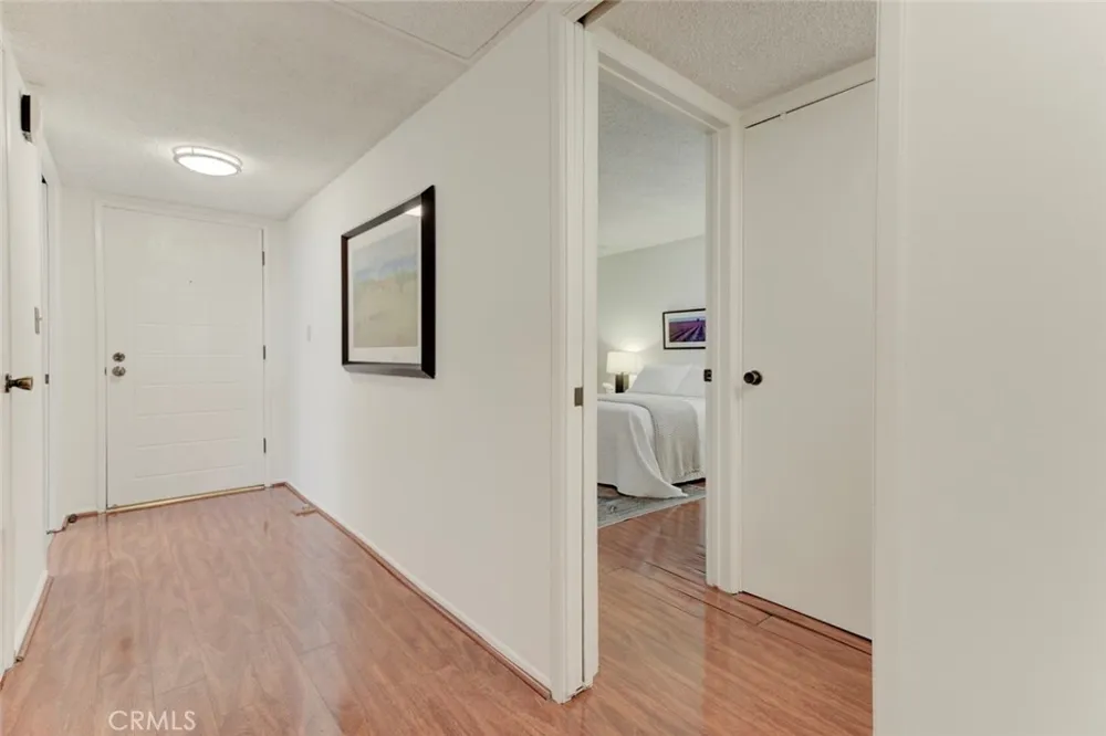 125 W Mountain Street #102 Glendale, CA 91202
