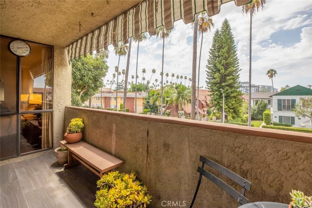 125 W Mountain Street #102 Glendale, CA 91202