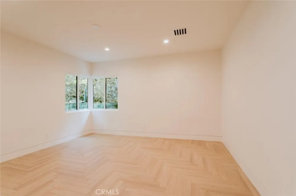 401 Brockmont Drive Glendale, CA 91202