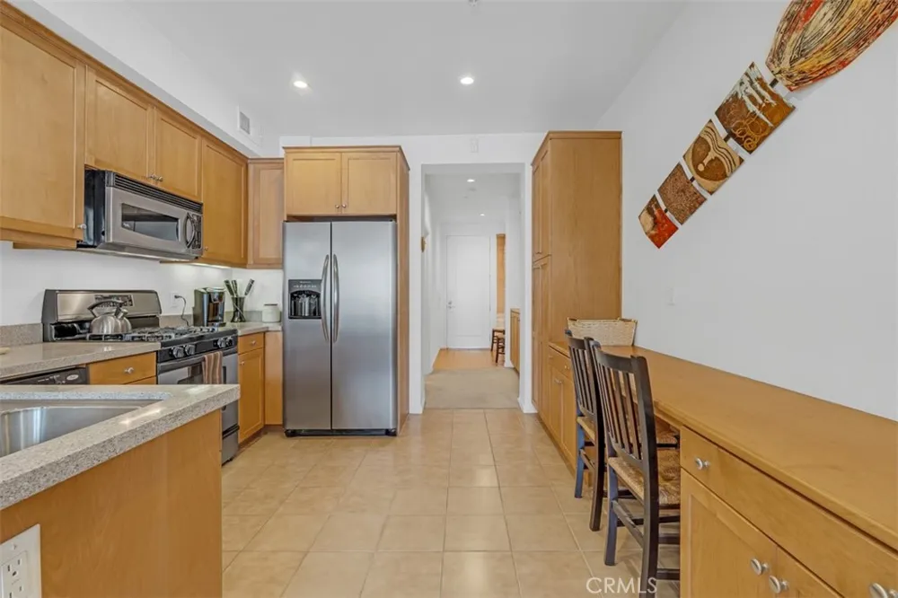 201 E Angeleno Avenue #326 Burbank, CA 91502