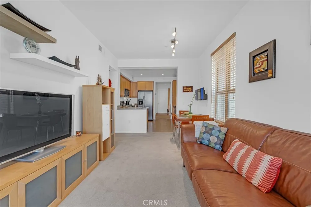 201 E Angeleno Avenue #326 Burbank, CA 91502