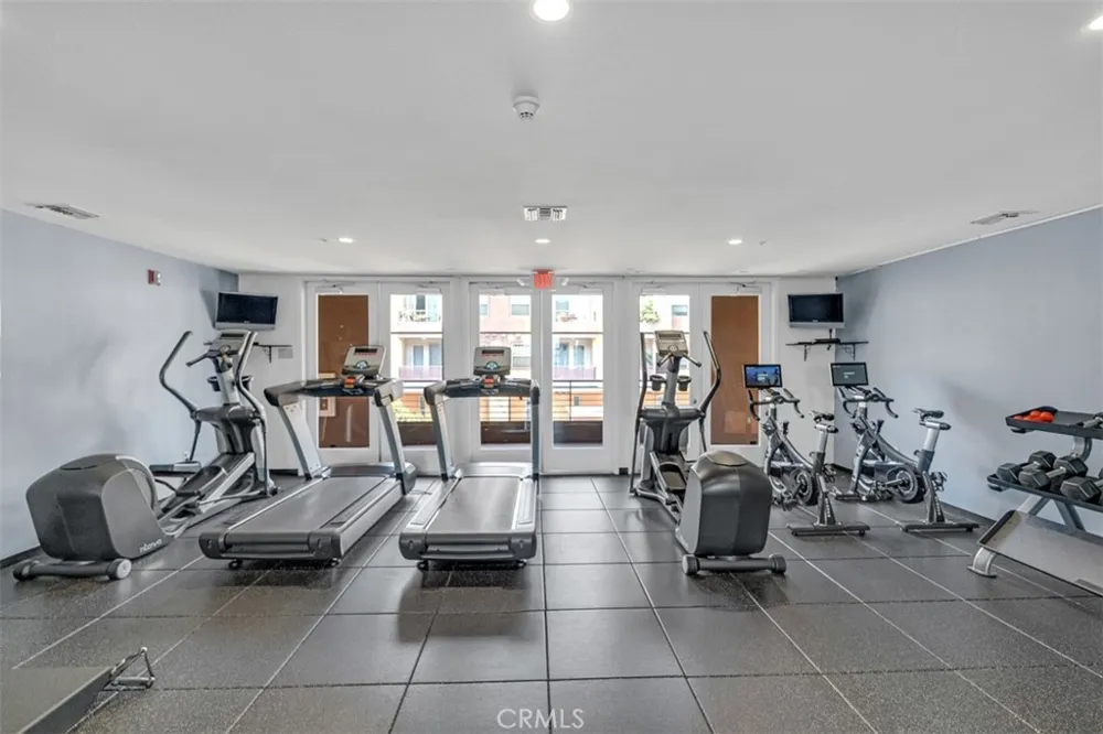 201 E Angeleno Avenue #326 Burbank, CA 91502