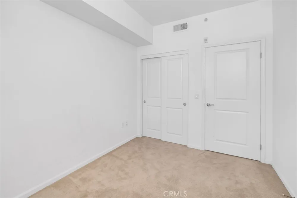 201 E Angeleno Avenue #326 Burbank, CA 91502