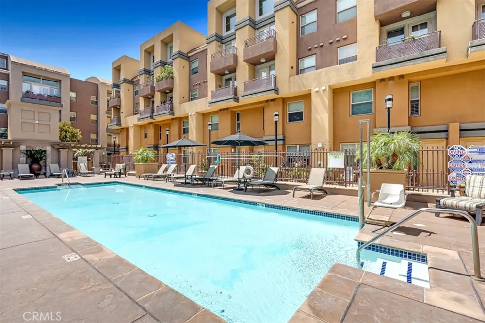 201 E Angeleno Avenue #326 Burbank, CA 91502