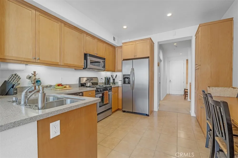 201 E Angeleno Avenue #326 Burbank, CA 91502