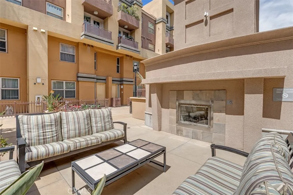 201 E Angeleno Avenue #326 Burbank, CA 91502
