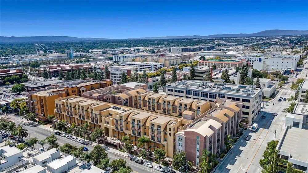 201 E Angeleno Avenue #326 Burbank, CA 91502