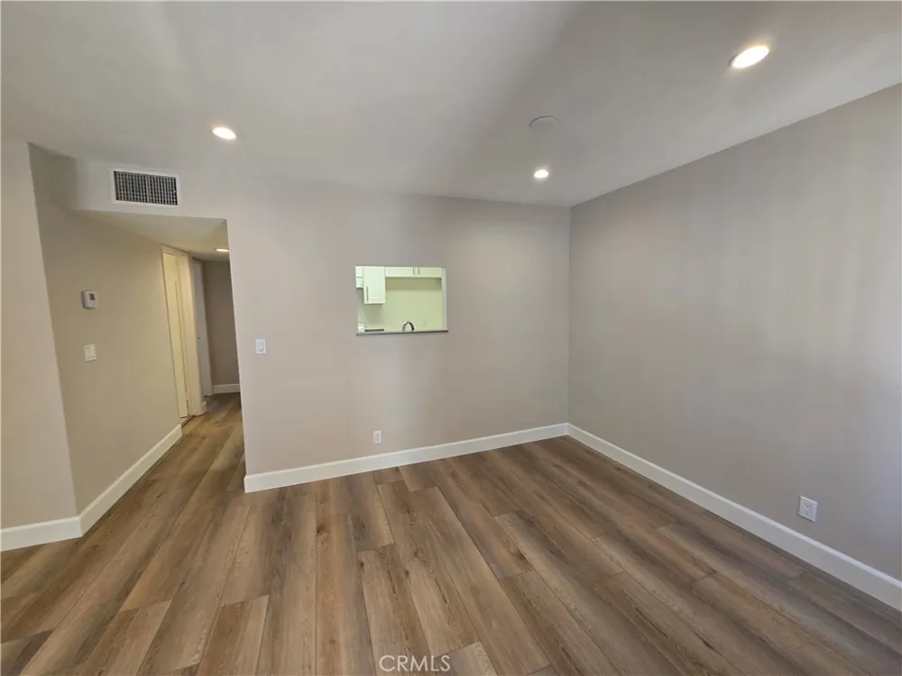 1010 E Maple #6 Glendale, CA 91205