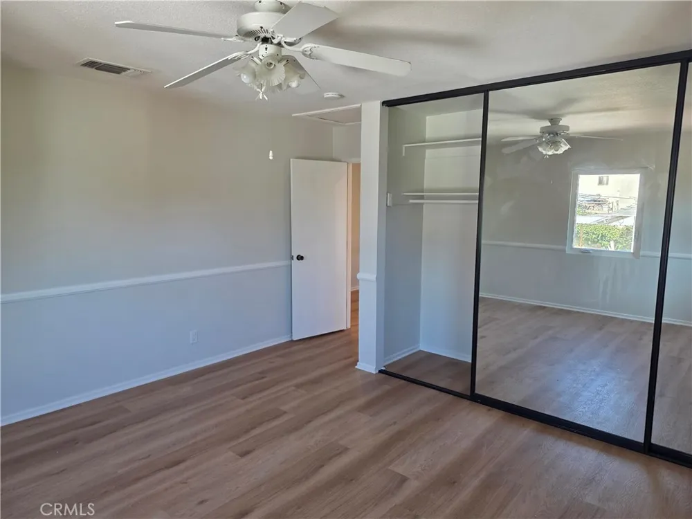 3255 Henrietta Glendale, CA 91214