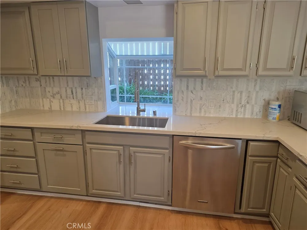 3255 Henrietta Glendale, CA 91214