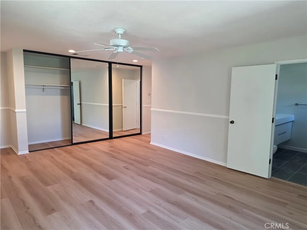 3255 Henrietta Glendale, CA 91214
