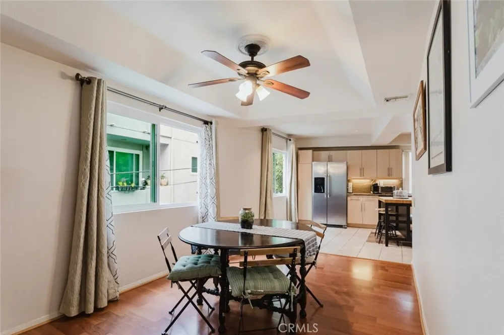 13220 Valleyheart Drive #202 Studio City, CA 91604