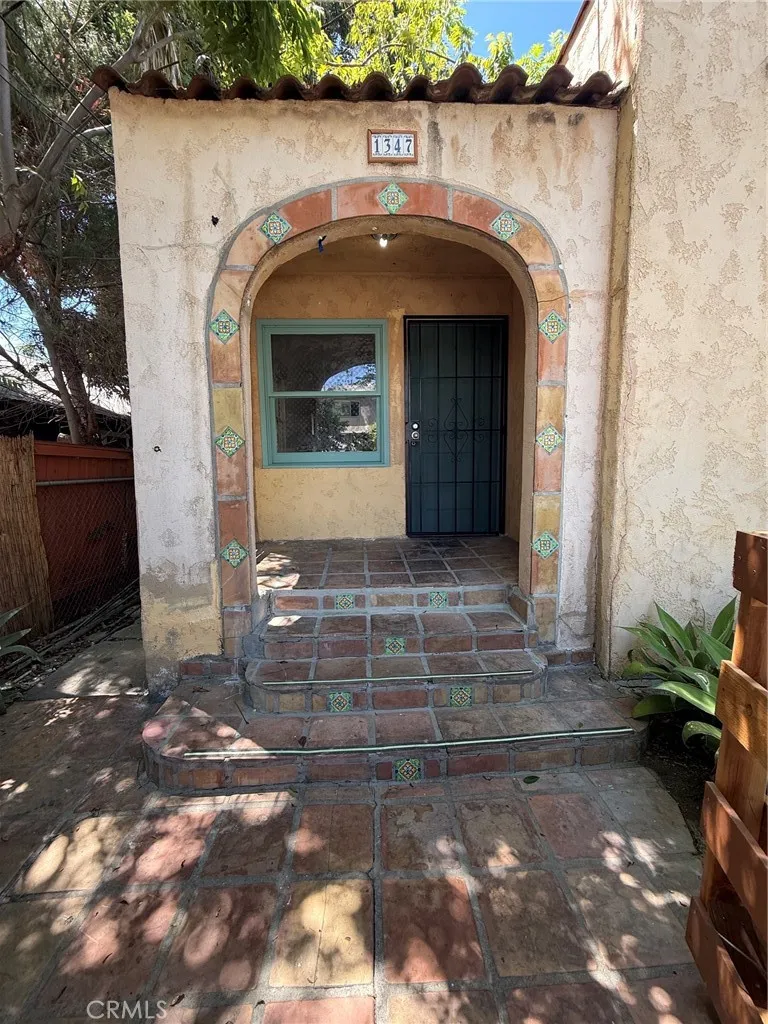 1347 Citrus Los Angeles, CA 90028