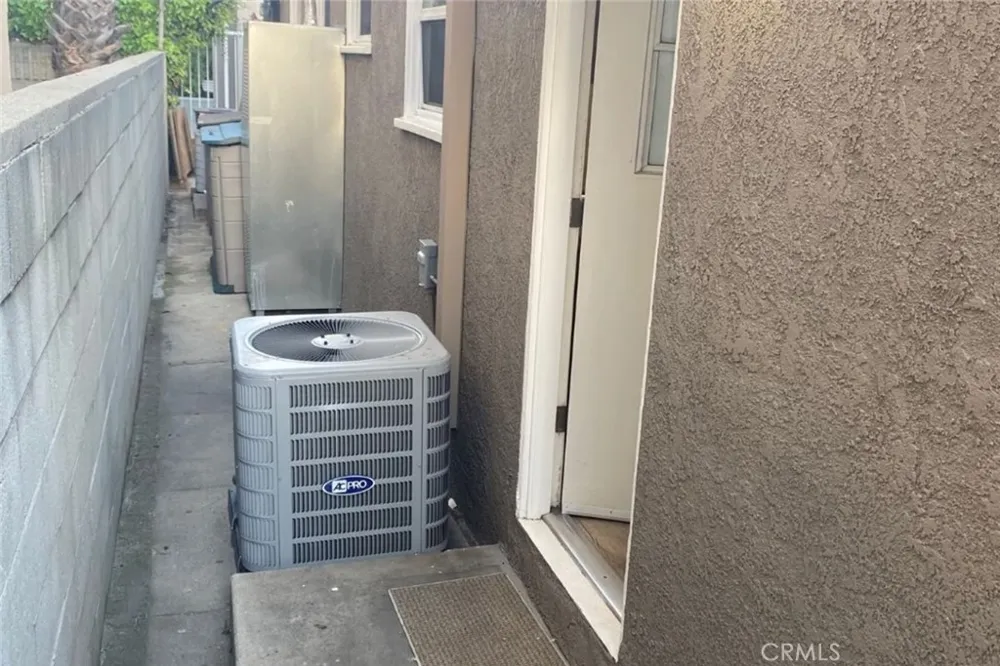 545 E Palmer #C Glendale, CA 91205