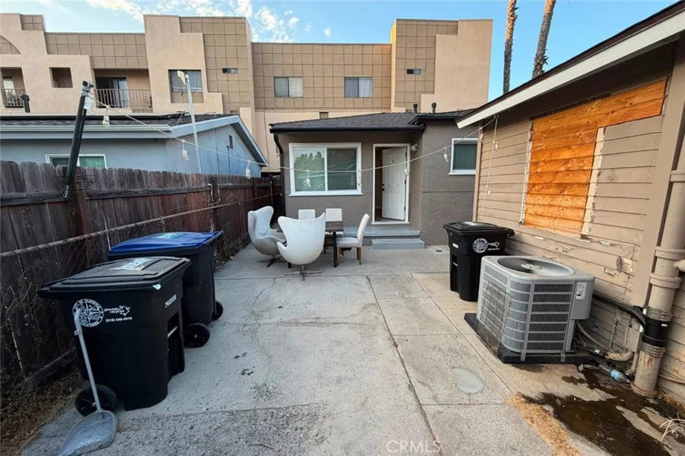 545 E Palmer #C Glendale, CA 91205