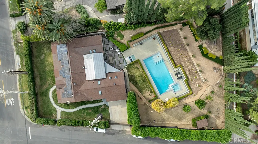 6013 Lubao Avenue Woodland Hills, CA 91367
