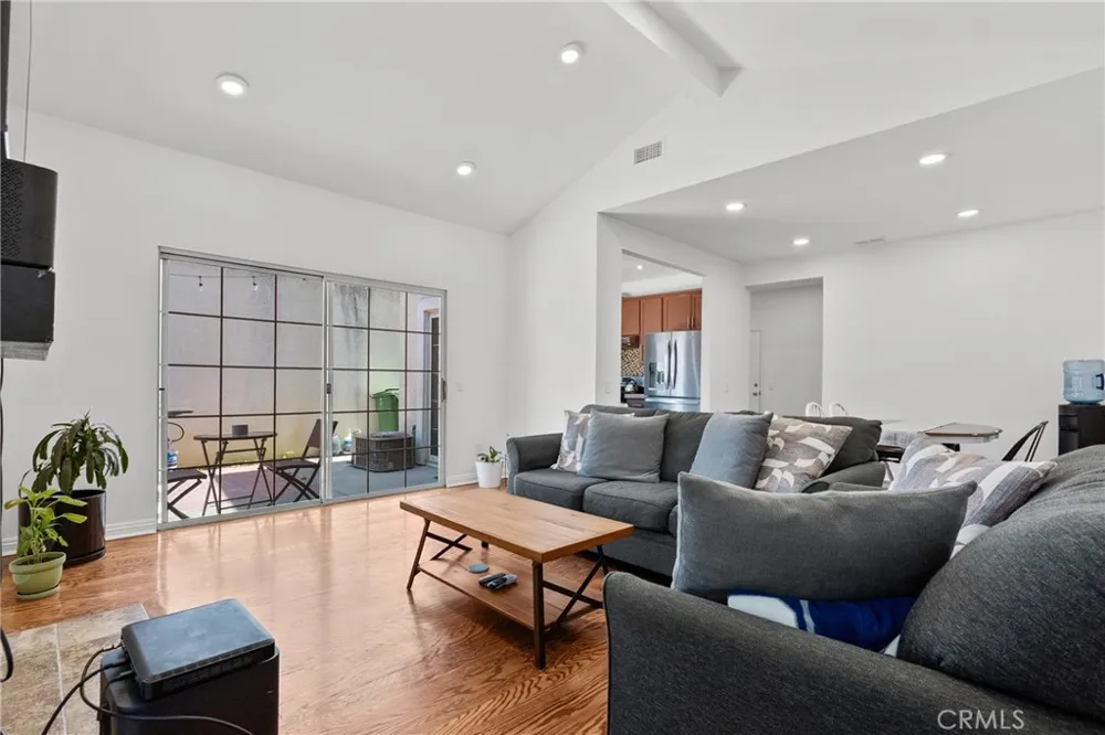 20230 Keswick #3 Winnetka, CA 91306
