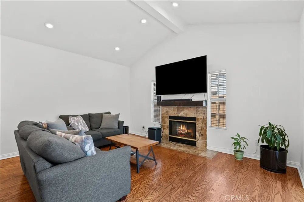20230 Keswick #3 Winnetka, CA 91306