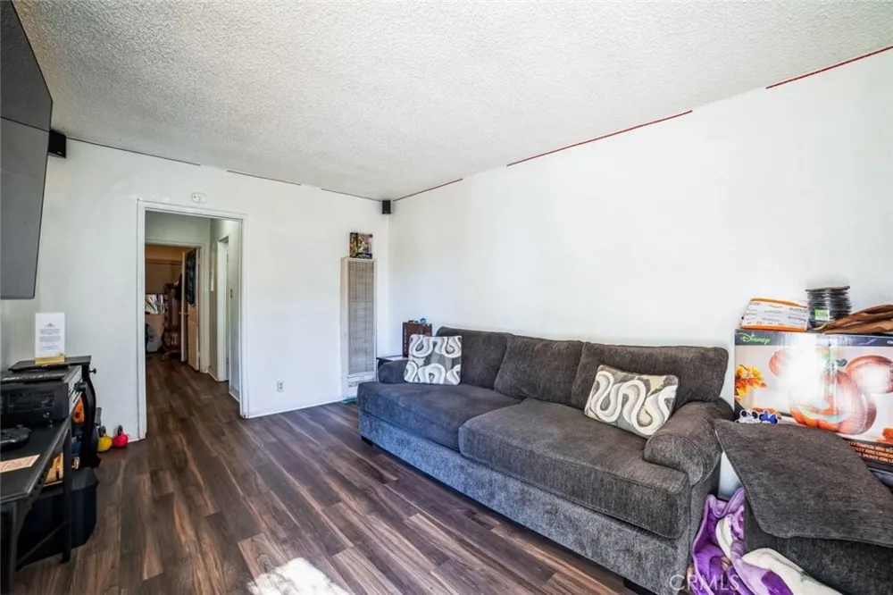 938 E 2nd Street #B San Bernardino, CA 92408