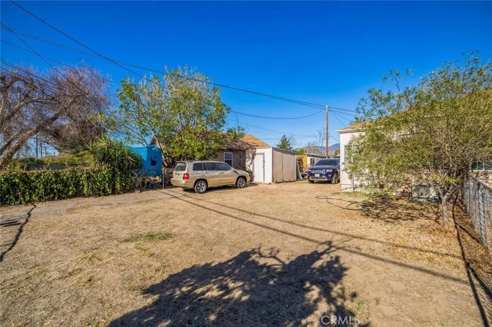 938 E 2nd Street #B San Bernardino, CA 92408