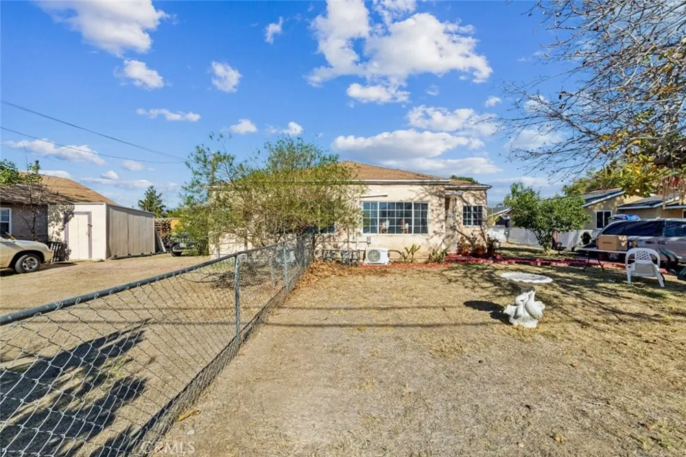 938 E 2nd Street #B San Bernardino, CA 92408