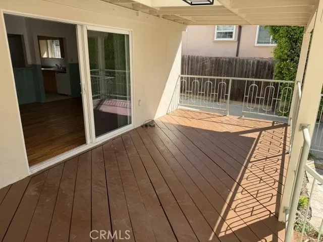 1824 Oakwood Avenue Glendale, CA 91208