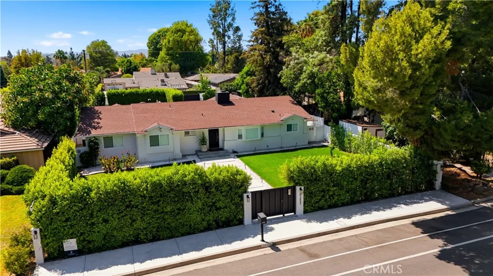 9253 White Oak Avenue Northridge, CA 91325