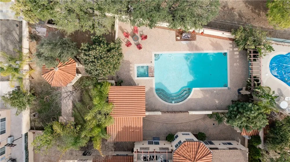 828 S Sunset Canyon Burbank, CA 91501