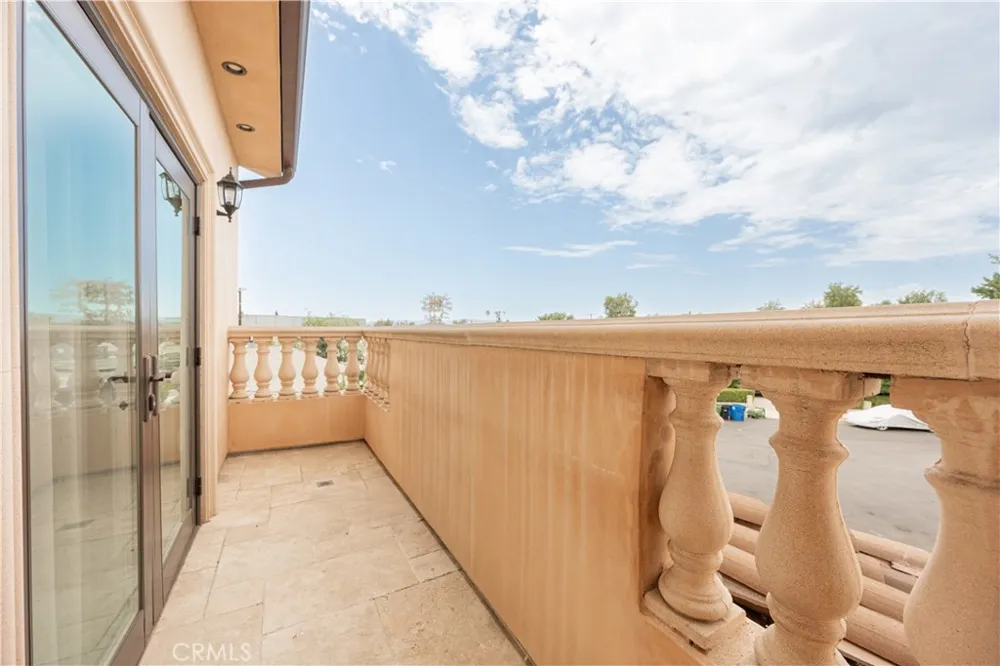 6554 Ethel Avenue Valley Glen, CA 91606