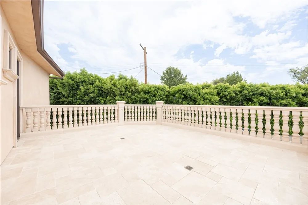 6554 Ethel Avenue Valley Glen, CA 91606