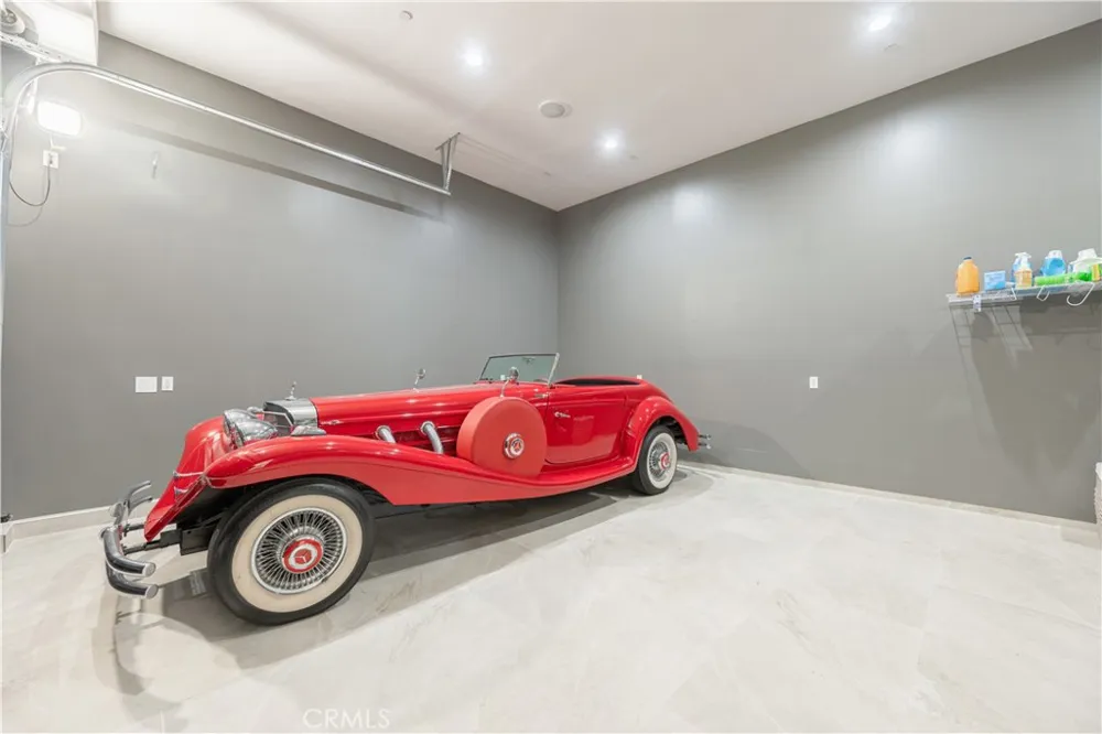 6554 Ethel Avenue Valley Glen, CA 91606