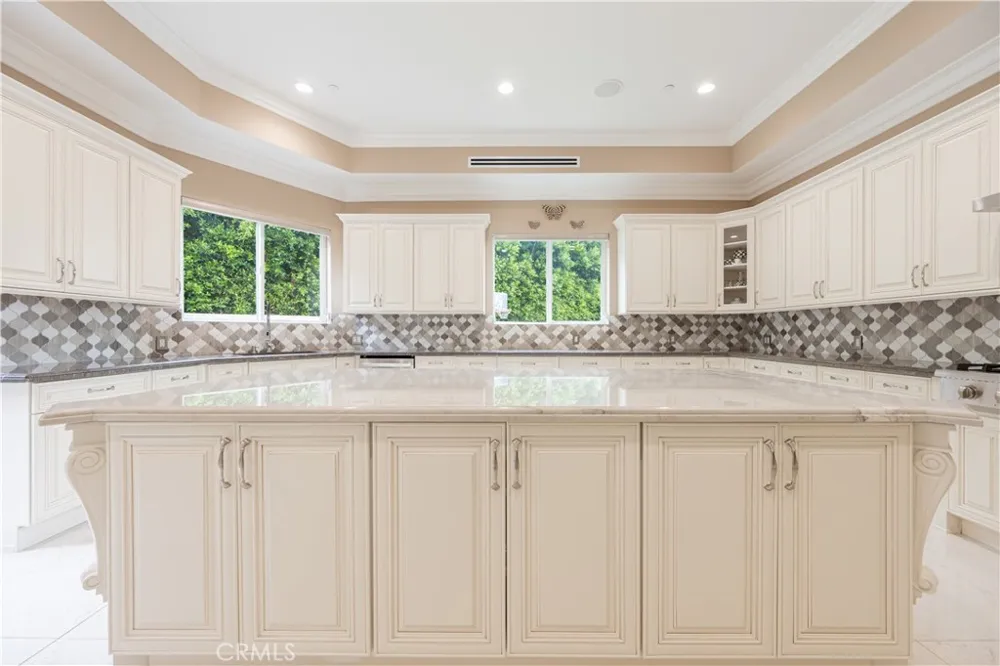 6554 Ethel Avenue Valley Glen, CA 91606