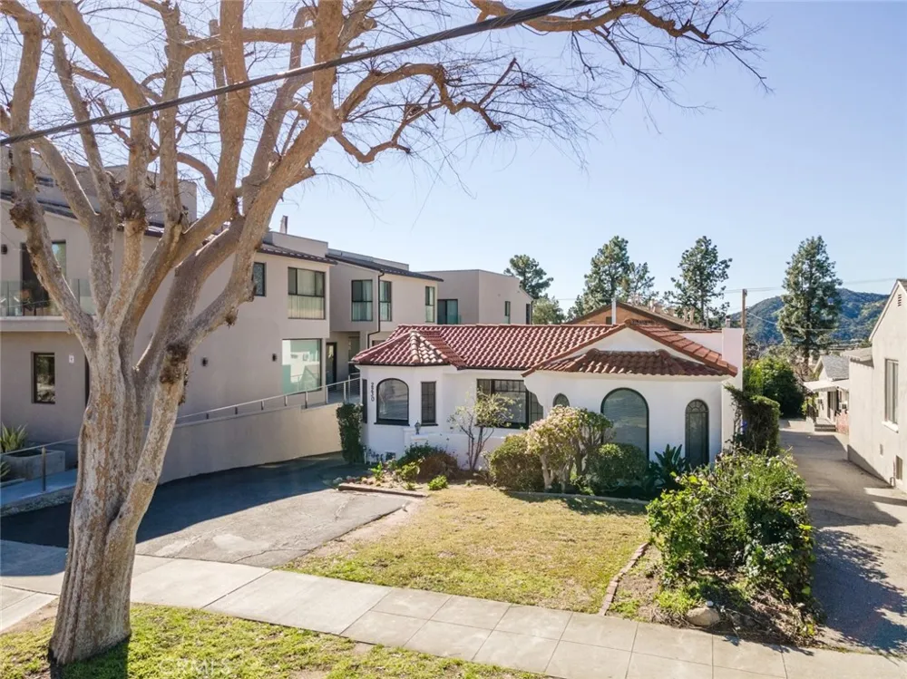 2230 Montrose Avenue #A Montrose, CA 91020