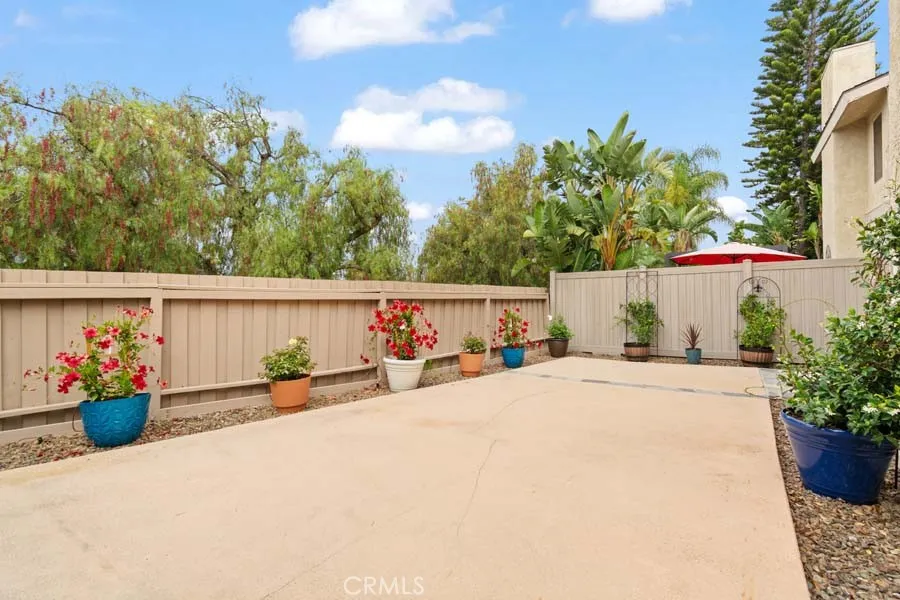 3195 Sunburst Thousand Oaks, CA 91360