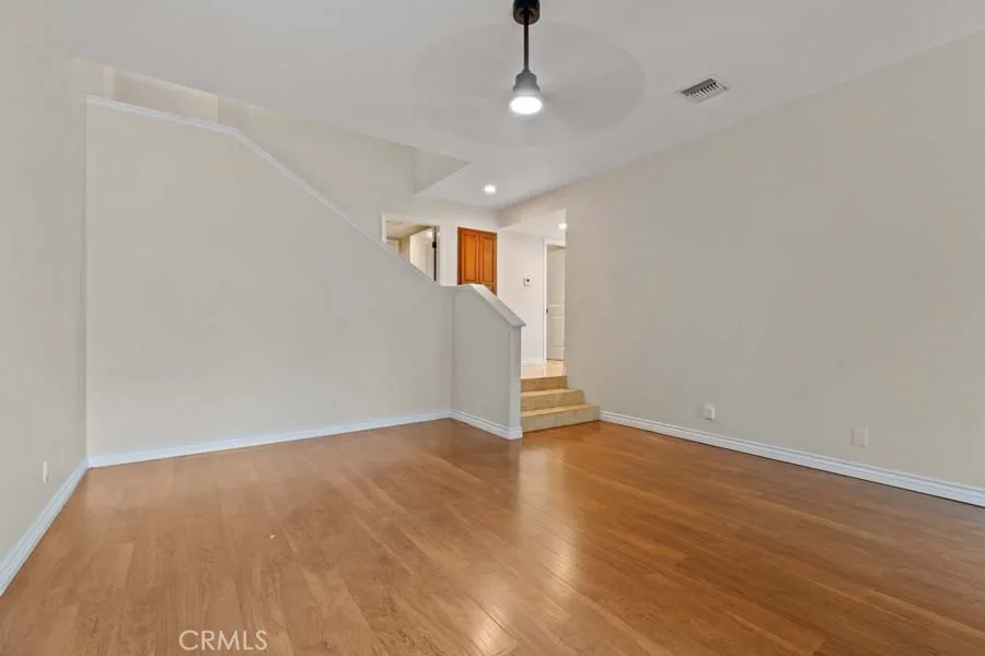 3195 Sunburst Thousand Oaks, CA 91360