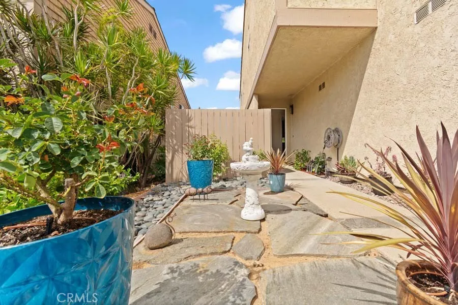 3195 Sunburst Thousand Oaks, CA 91360