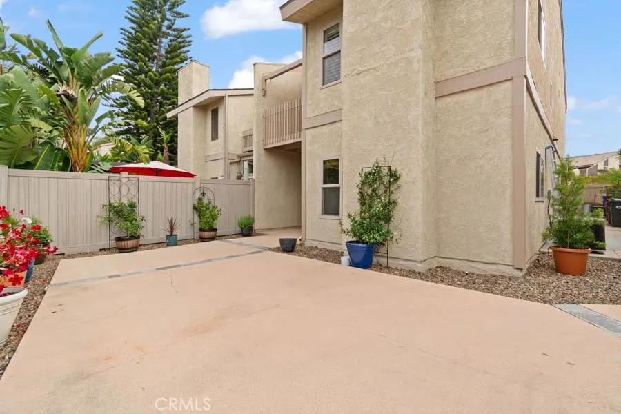 3195 Sunburst Thousand Oaks, CA 91360