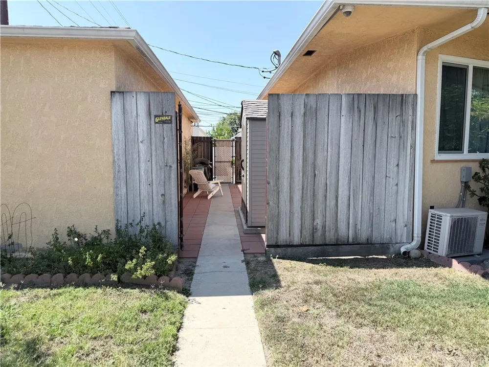 1340 Buena Vista Street #A Burbank, CA 91505