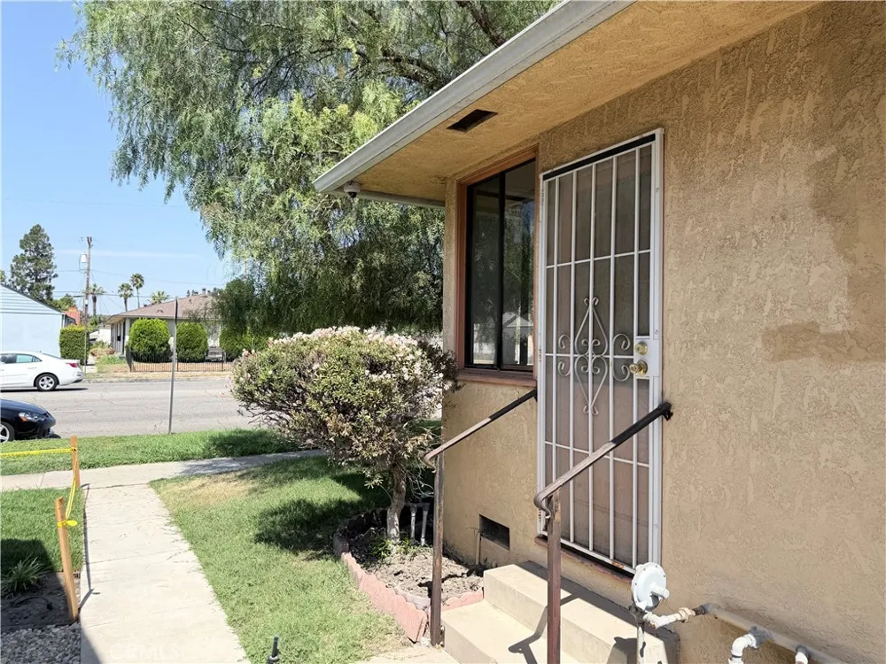 1340 Buena Vista Street #A Burbank, CA 91505