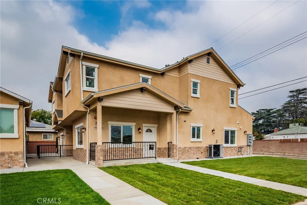 1400 Leland Way Burbank, CA 91504