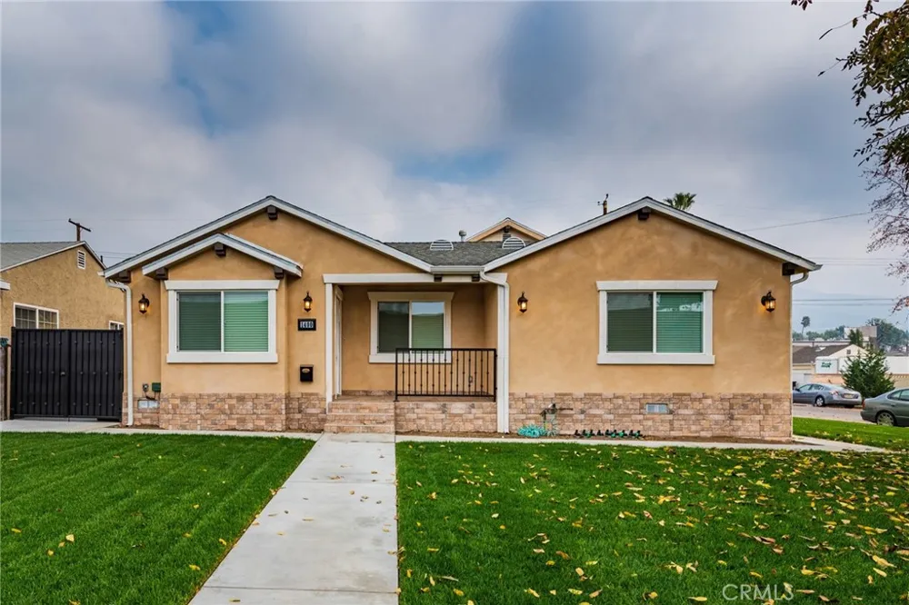 1400 Leland Way Burbank, CA 91504