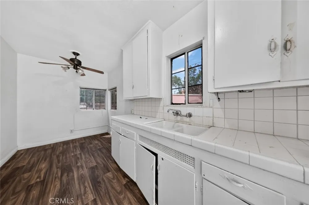 938 E 2nd Street #A San Bernardino, CA 92408