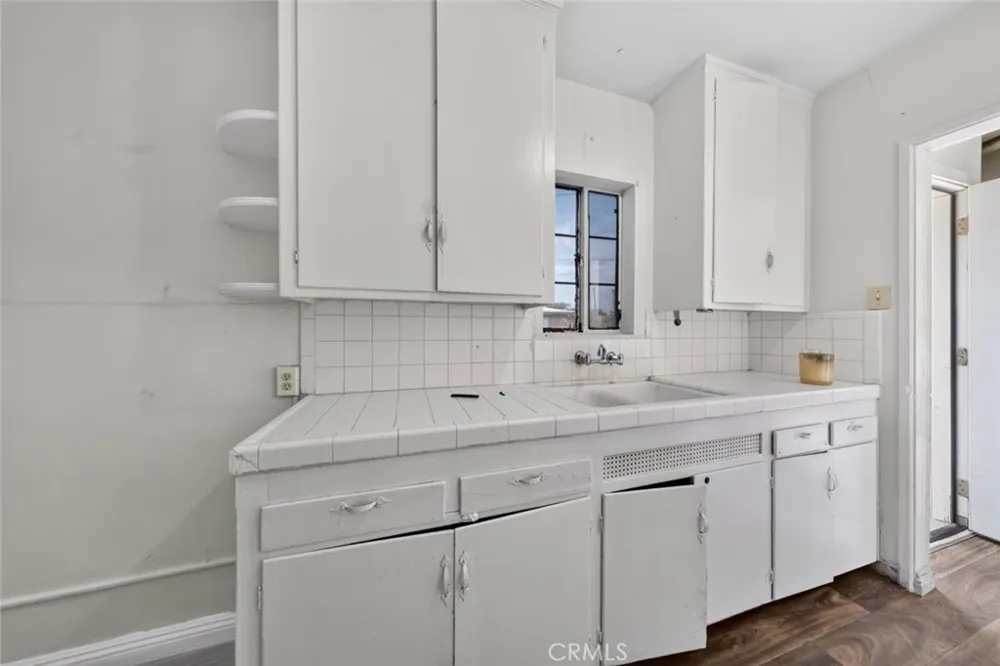 938 E 2nd Street #A San Bernardino, CA 92408