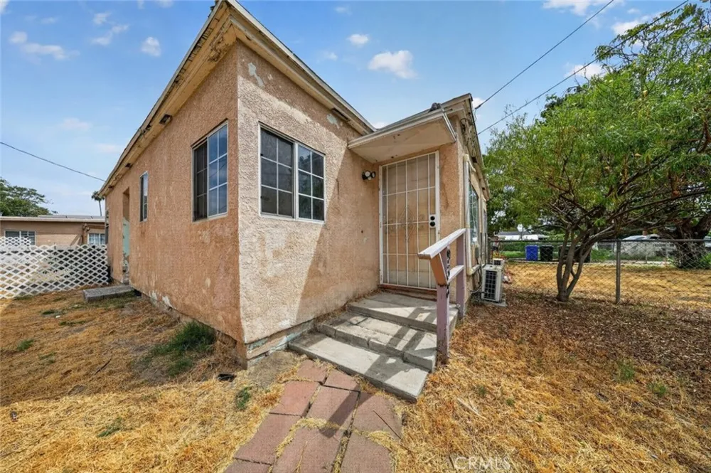 938 E 2nd Street #A San Bernardino, CA 92408