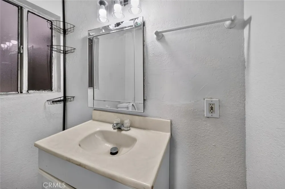 938 E 2nd Street #A San Bernardino, CA 92408
