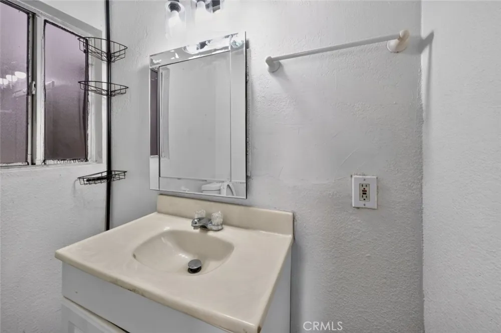 938 E 2nd Street #A San Bernardino, CA 92408